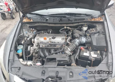 2011 Honda Accord 2.4 Lx z USA, uszkodzony, nr VIN 1HGCP2F32BA037751